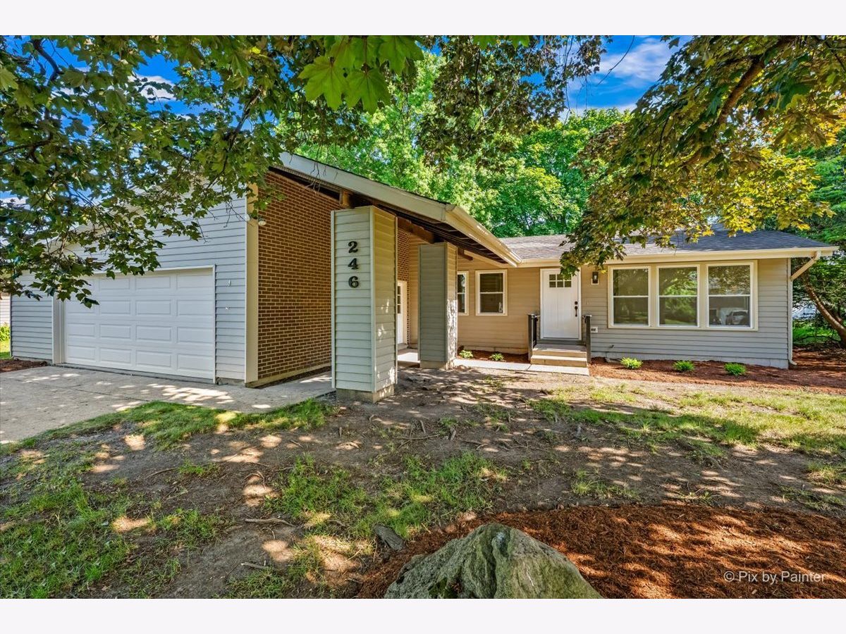 Townhomes & Condos & Homes For Sale Westlake Bloomingdale Illinois, 246 Harvard Lane