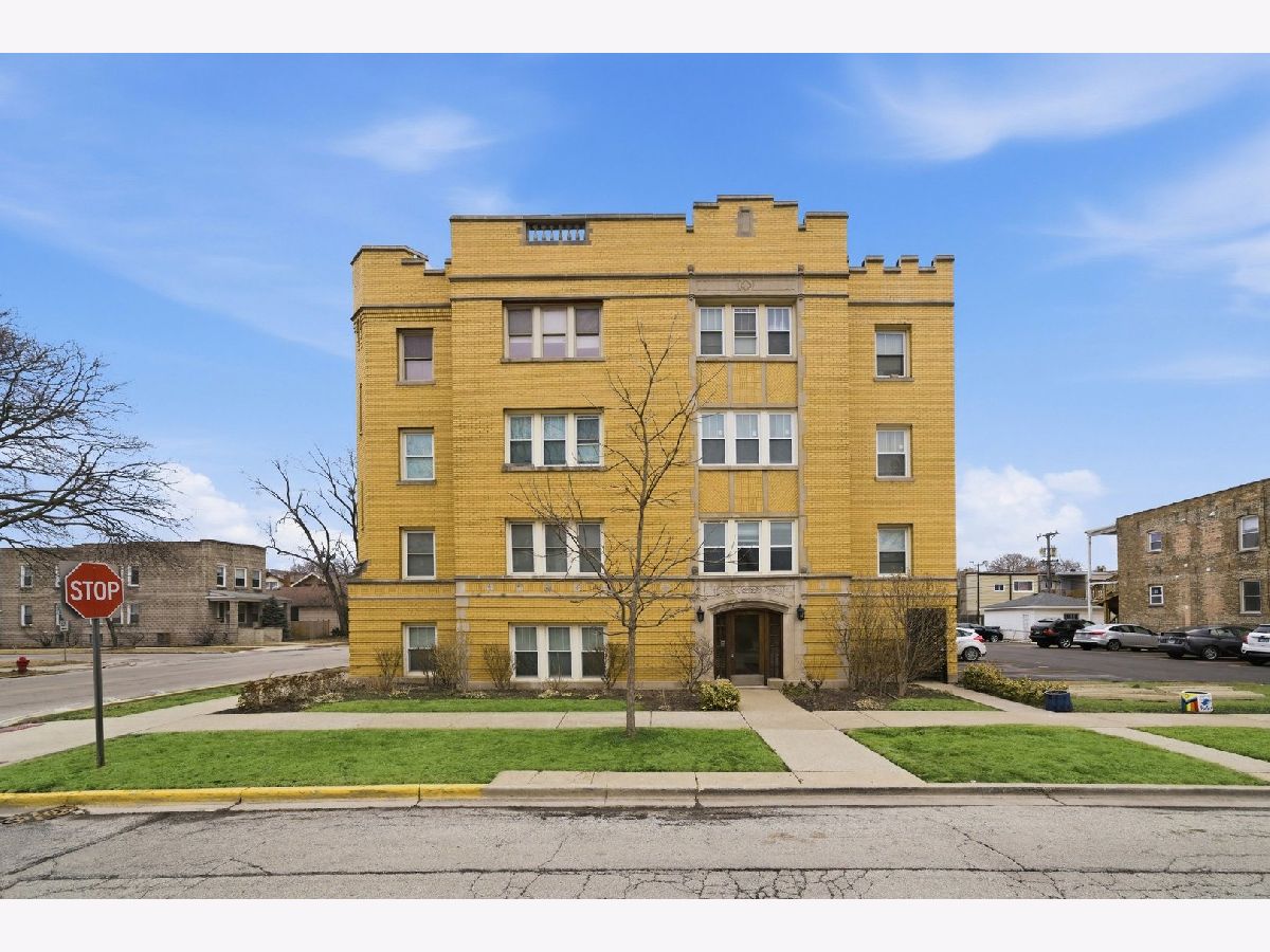  For Sale Forest Park Illinois, 600 Elgin Avenue