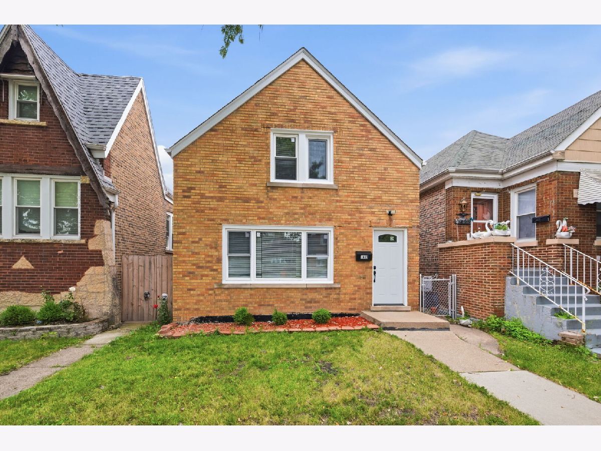  For Sale Cicero Illinois, 1615 Central Avenue