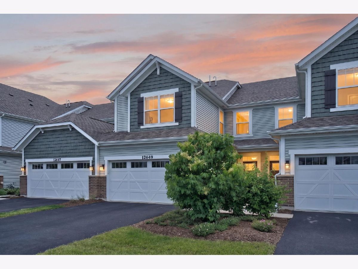 Condos & Townhomes For Sale Lansdowne Plainfield Illinois, 12649 Potomac Drive