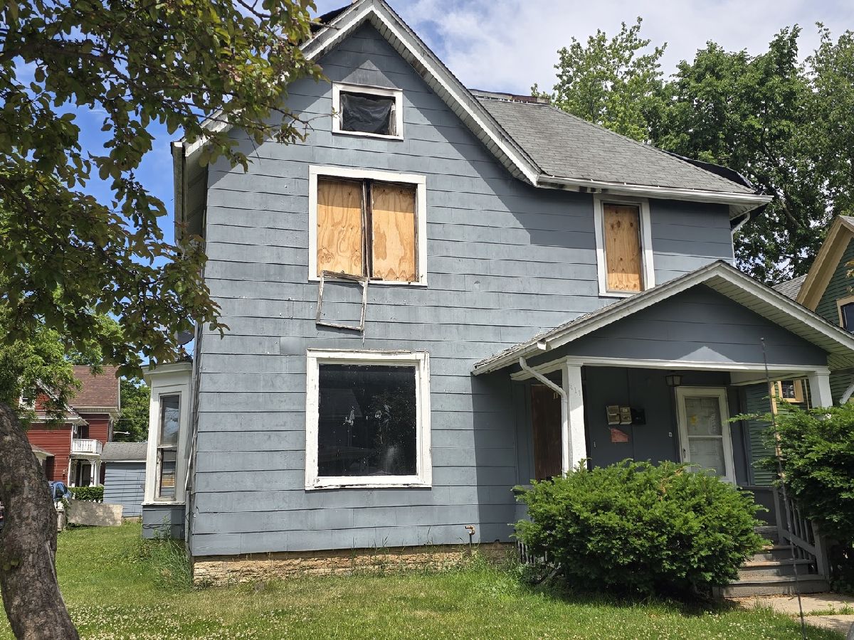  For Sale Aurora Illinois, 411 Grant Place