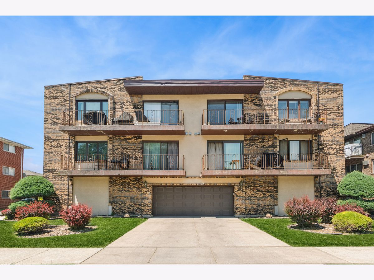  For Sale Oak Lawn Illinois, 10416 Mansfield Avenue