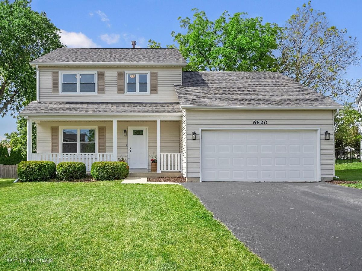  For Sale Woodridge Illinois, 6620 Oak Tree Trail