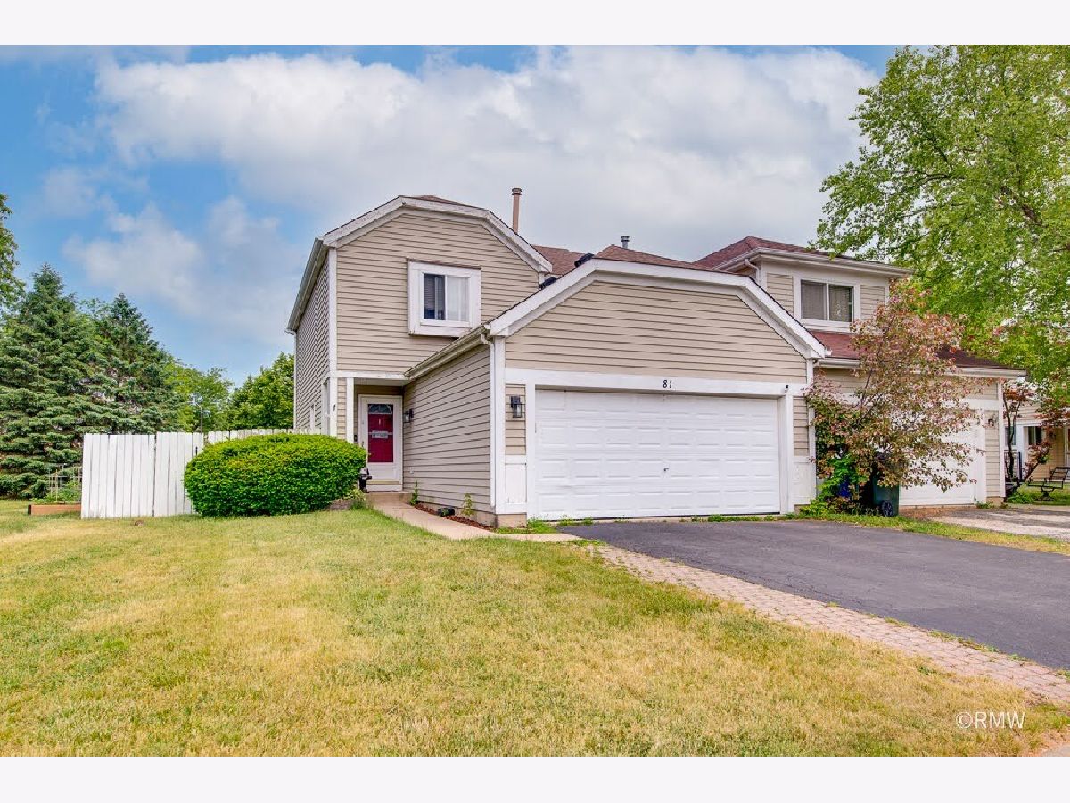  For Sale South Elgin Illinois, 81 Kingsport Drive