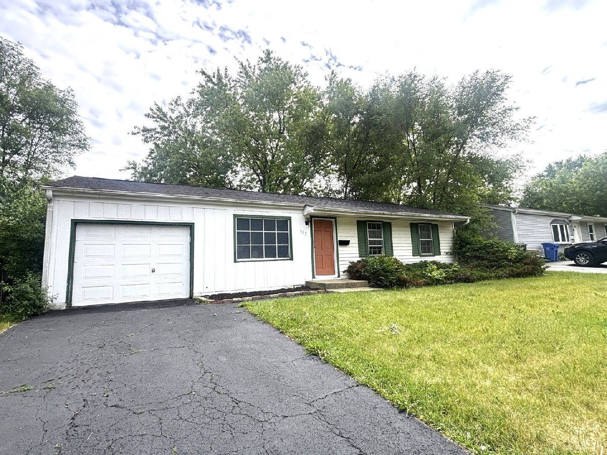  For Sale Carpentersville Illinois, 533 Gentle Breeze Terrace