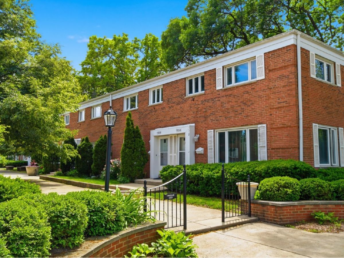 Townhomes For Sale Cumberland Green Park Ridge Illinois, 1155 Peterson Avenue
