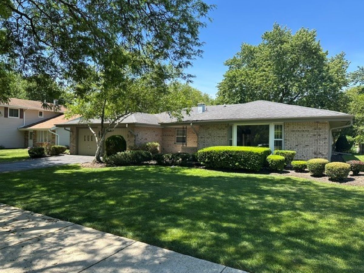 Homes & Condos & Townhomes Sold Weathersfield West Schaumburg Illinois, 214 Walnut