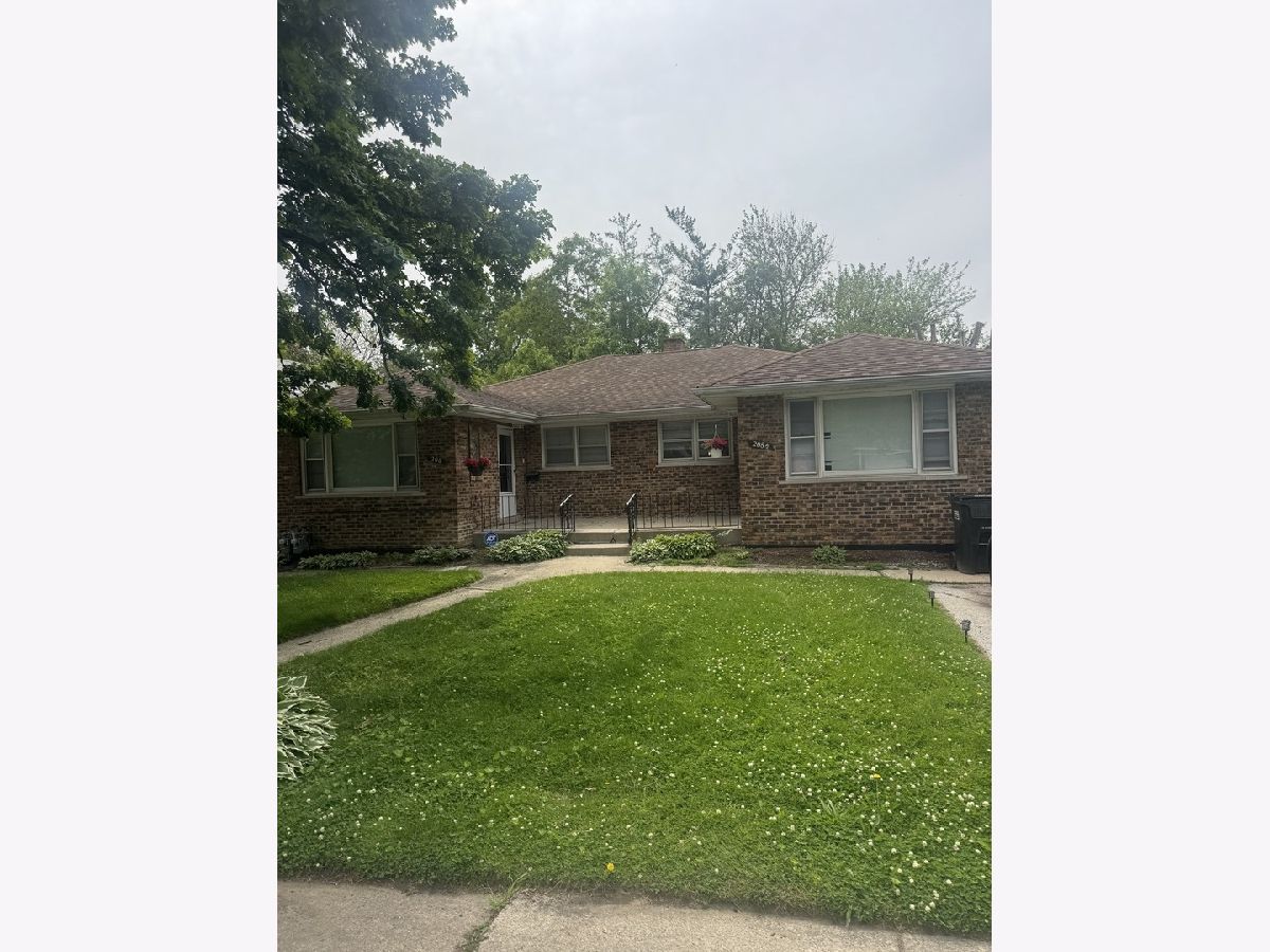  Rented Thornton Illinois, 208 1/2 Blackstone