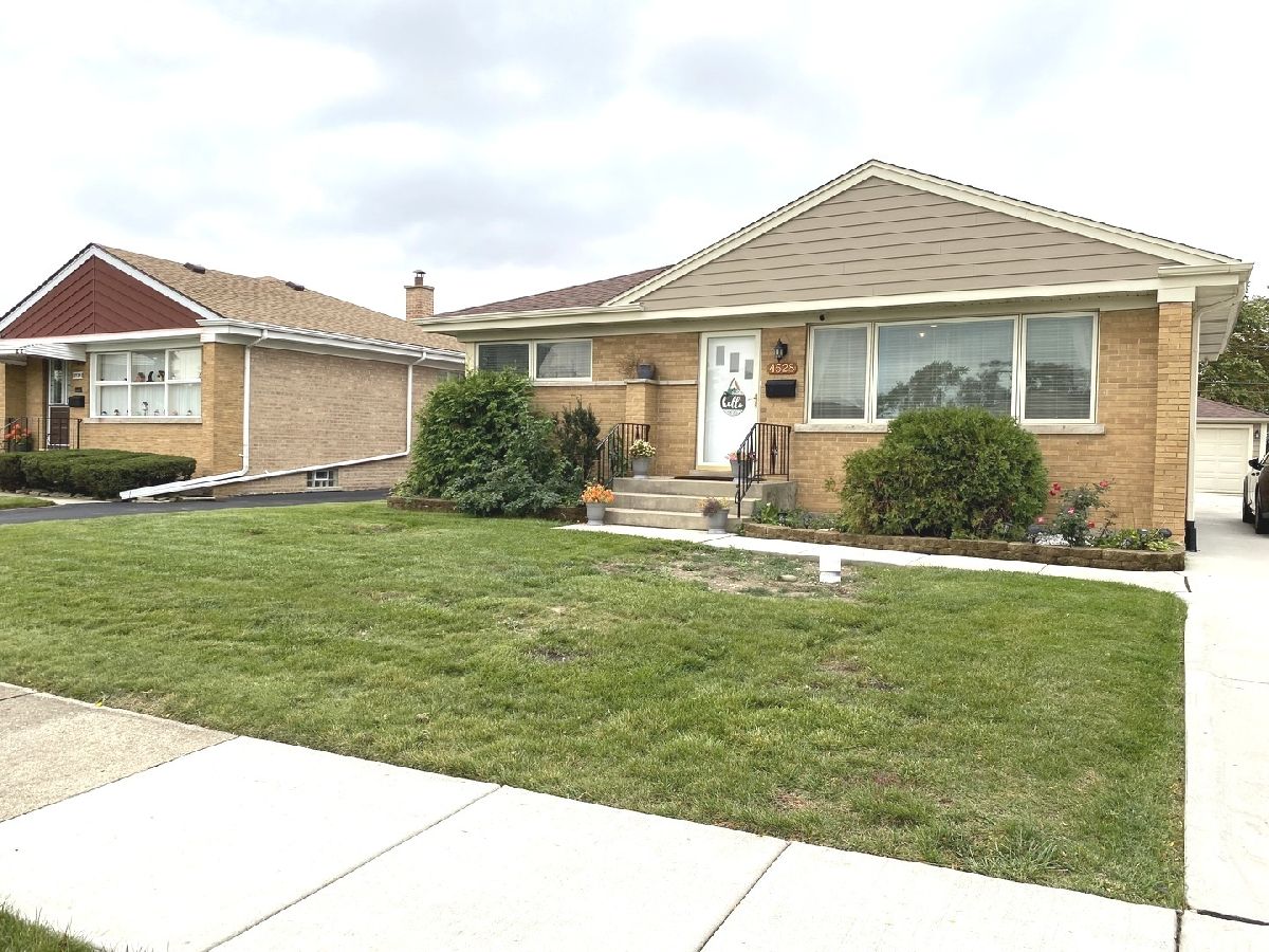  For Rent Schiller Park Illinois, 4528 Grace