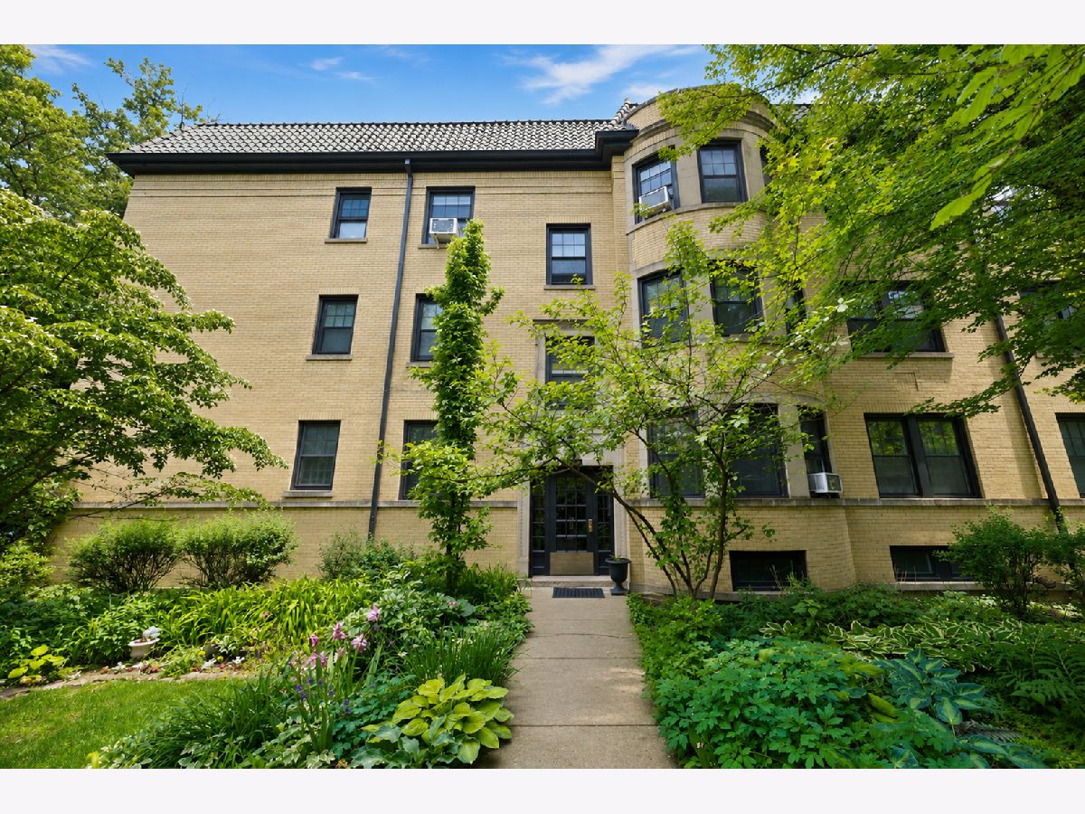 Condos & Townhomes & Homes For Sale Andersonville Chicago Illinois, 1425 Summerdale Avenue