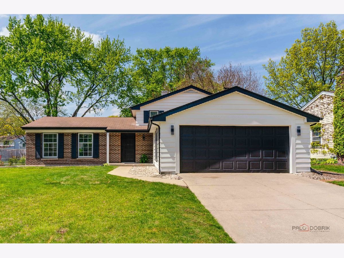  For Sale Buffalo Grove Illinois, 812 Lehigh Lane