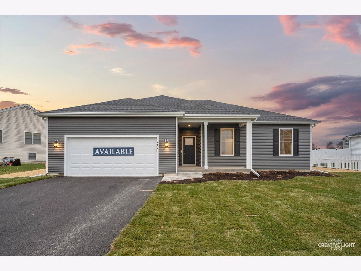  For Sale Marengo Illinois, 790 Cascade Drive