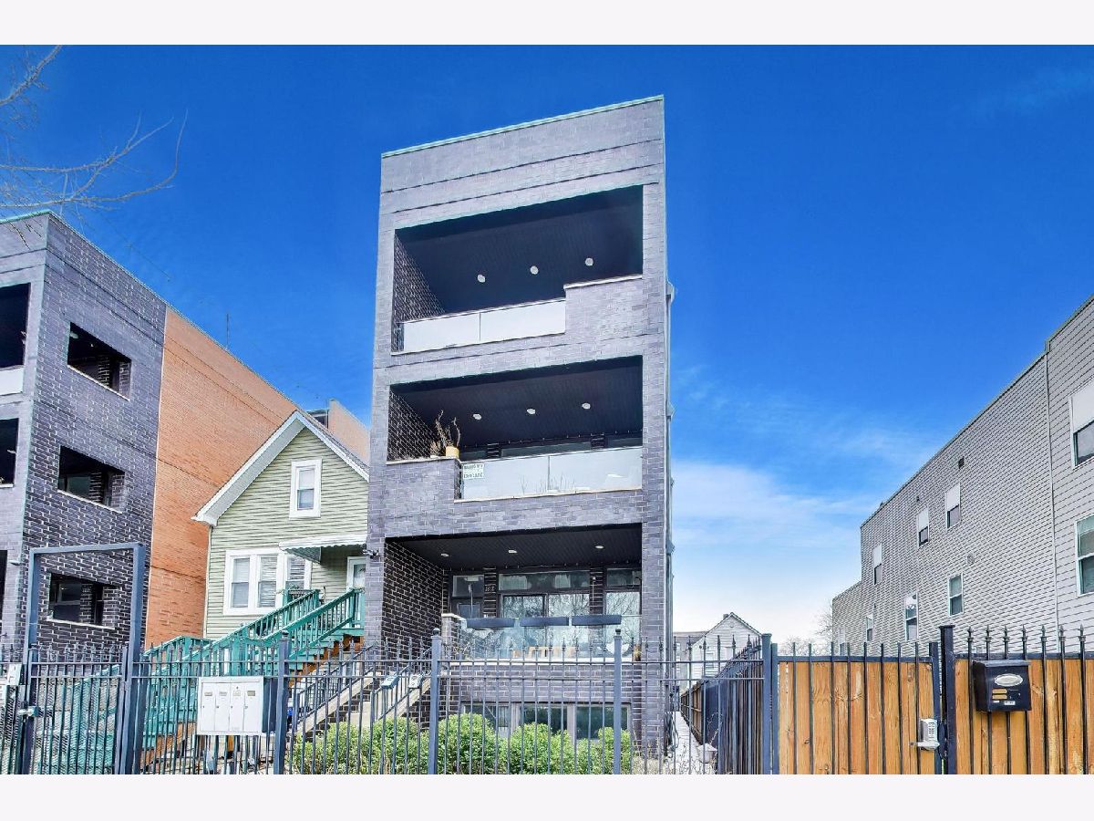  For Sale Chicago Illinois, 1818 Sawyer Avenue