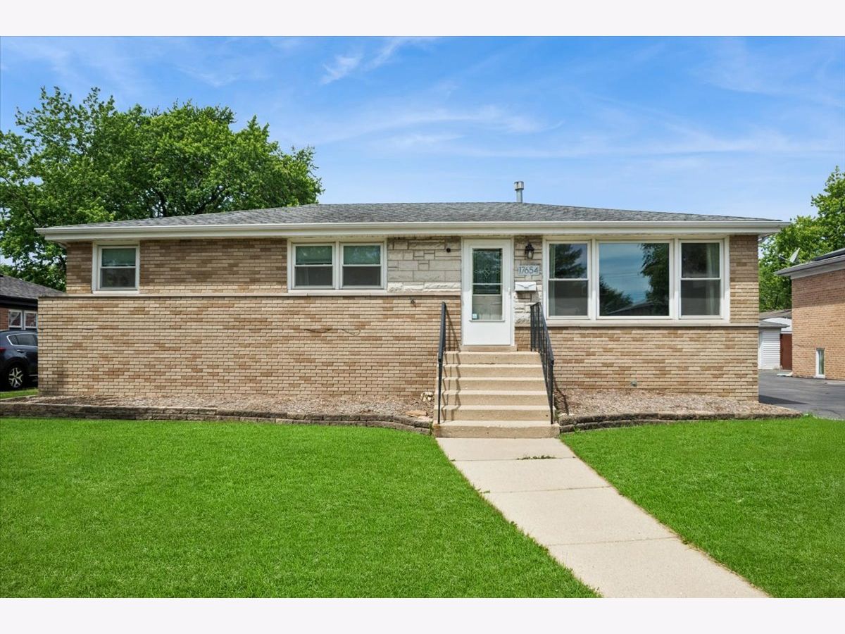  For Sale Tinley Park Illinois, 17654 70th Court