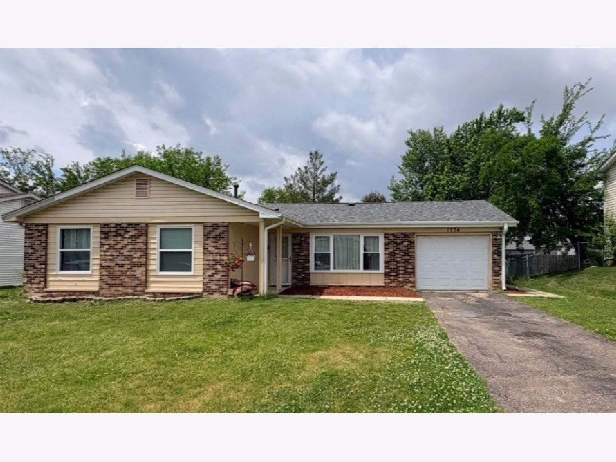  For Sale Glendale Heights Illinois, 1774 English Drive