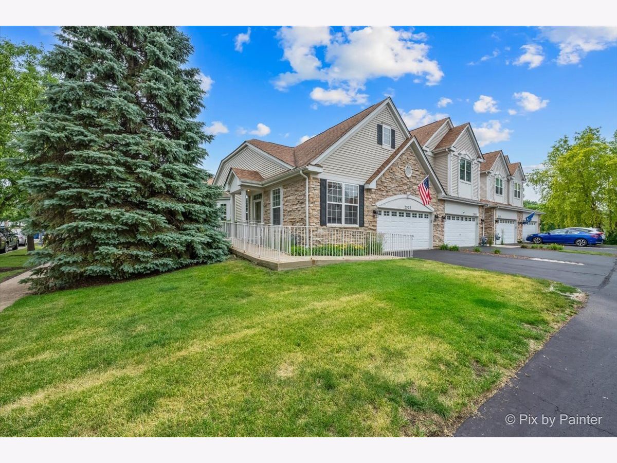  For Sale Algonquin Illinois, 2933 Talaga Drive