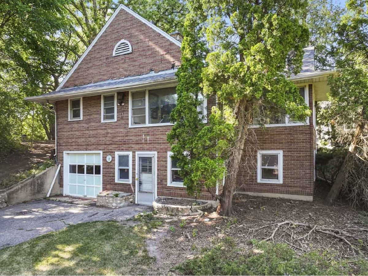  For Sale Burlington Wisconsin, 2810 Fischer Drive