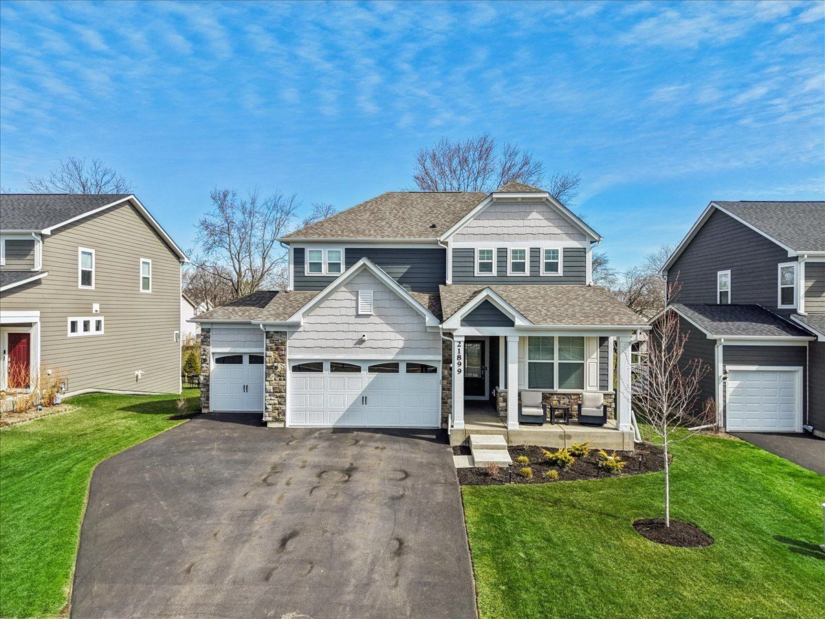 Homes For Sale Kildeer Crossings Kildeer Illinois, 21899 Brandy Street