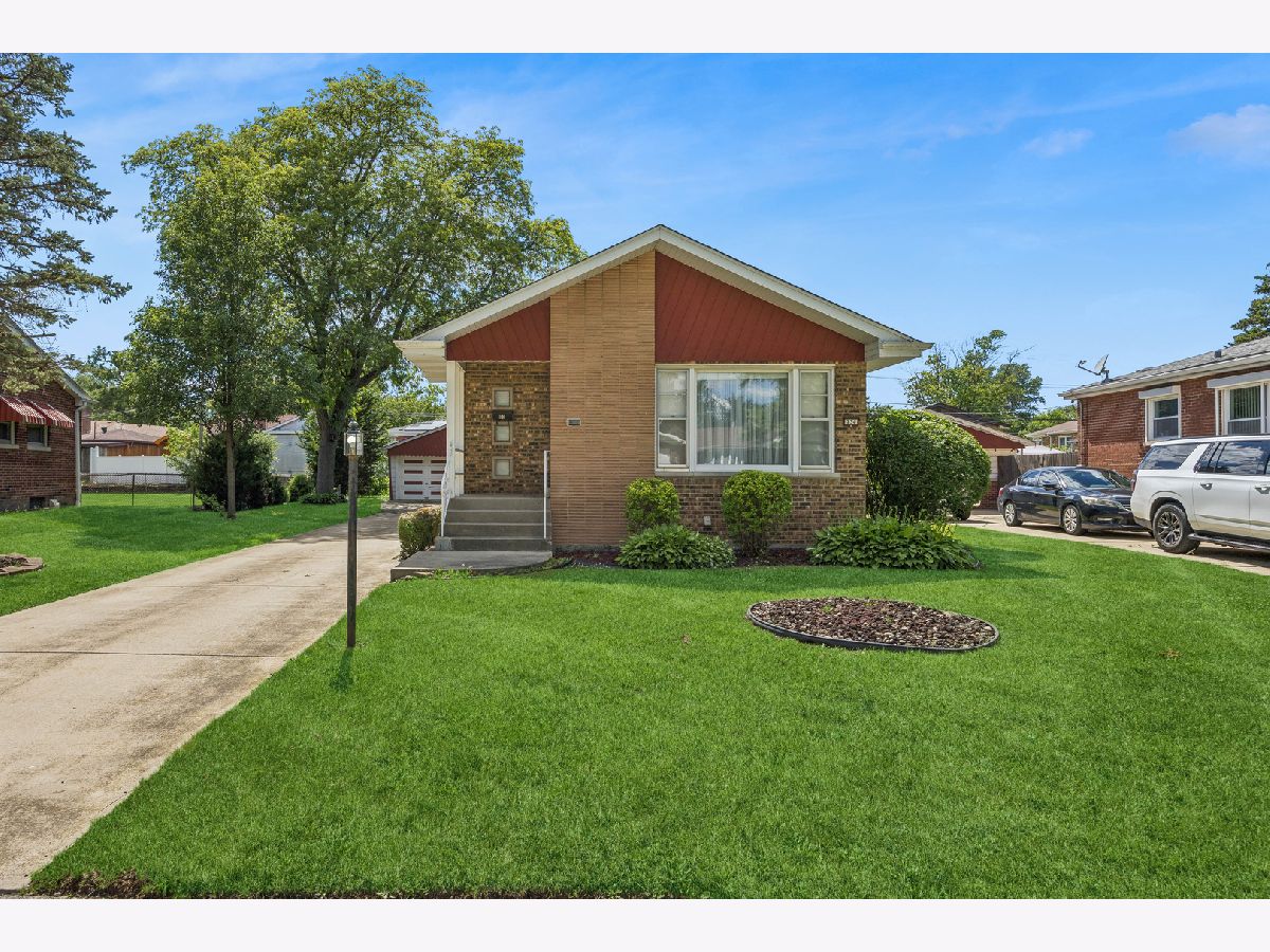 For Sale Chicago Heights Illinois, 734 Campbell Avenue