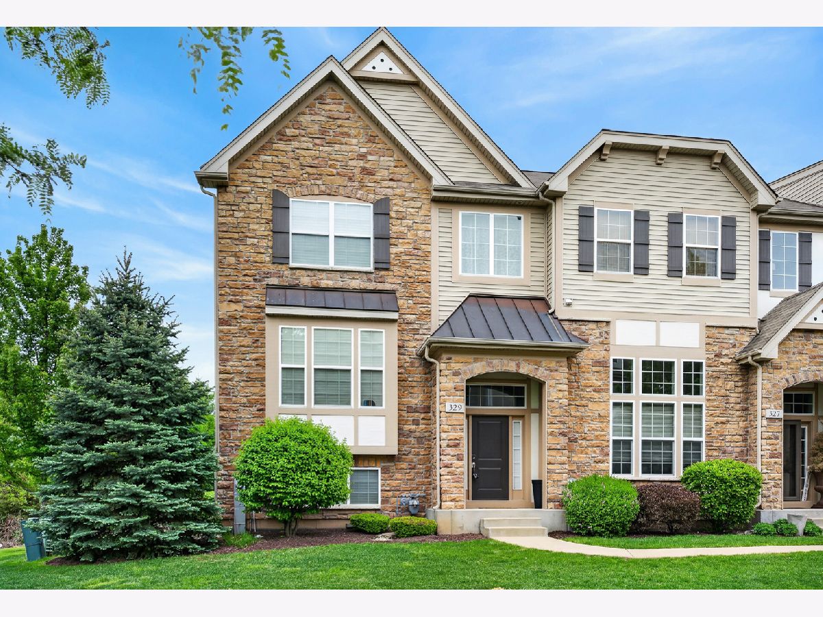  For Sale Carol Stream Illinois, 329 Bennett Drive