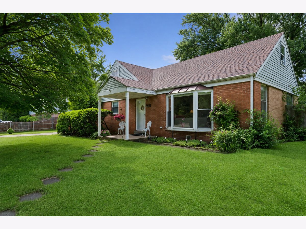  For Sale Wheeling Illinois, 99 Fox Lane