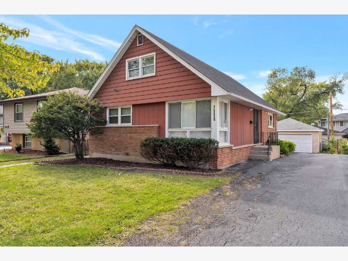  For Sale Country Club Hills Illinois, 16928 Old Elm Drive