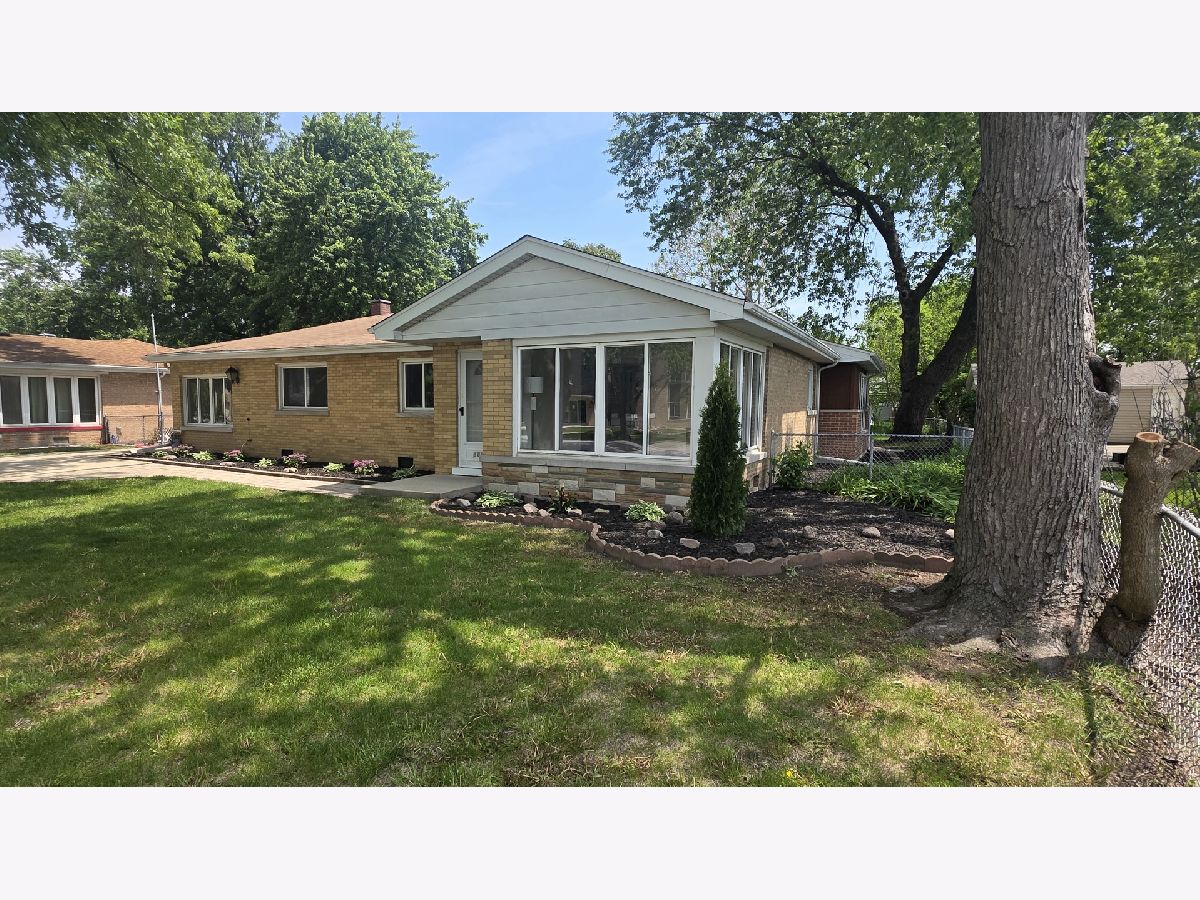  For Sale Oak Lawn Illinois, 8867 Mobile Avenue
