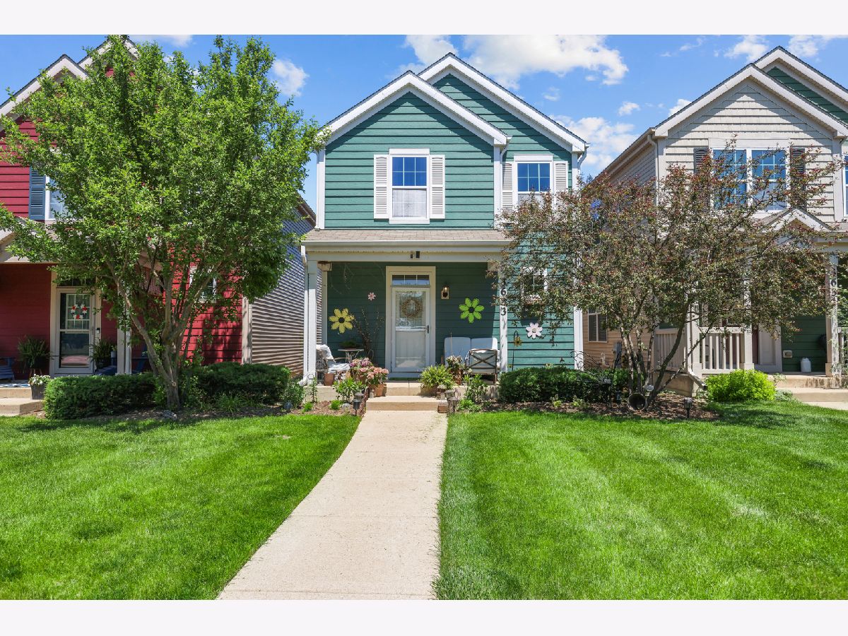 For Sale Elgin Illinois, 3633 Hyde Park Court