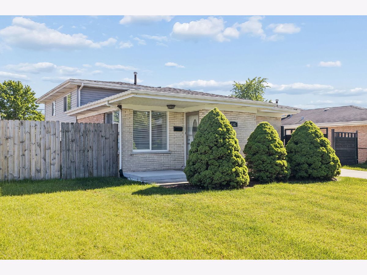  For Sale Oak Forest Illinois, 4343 Henry Street