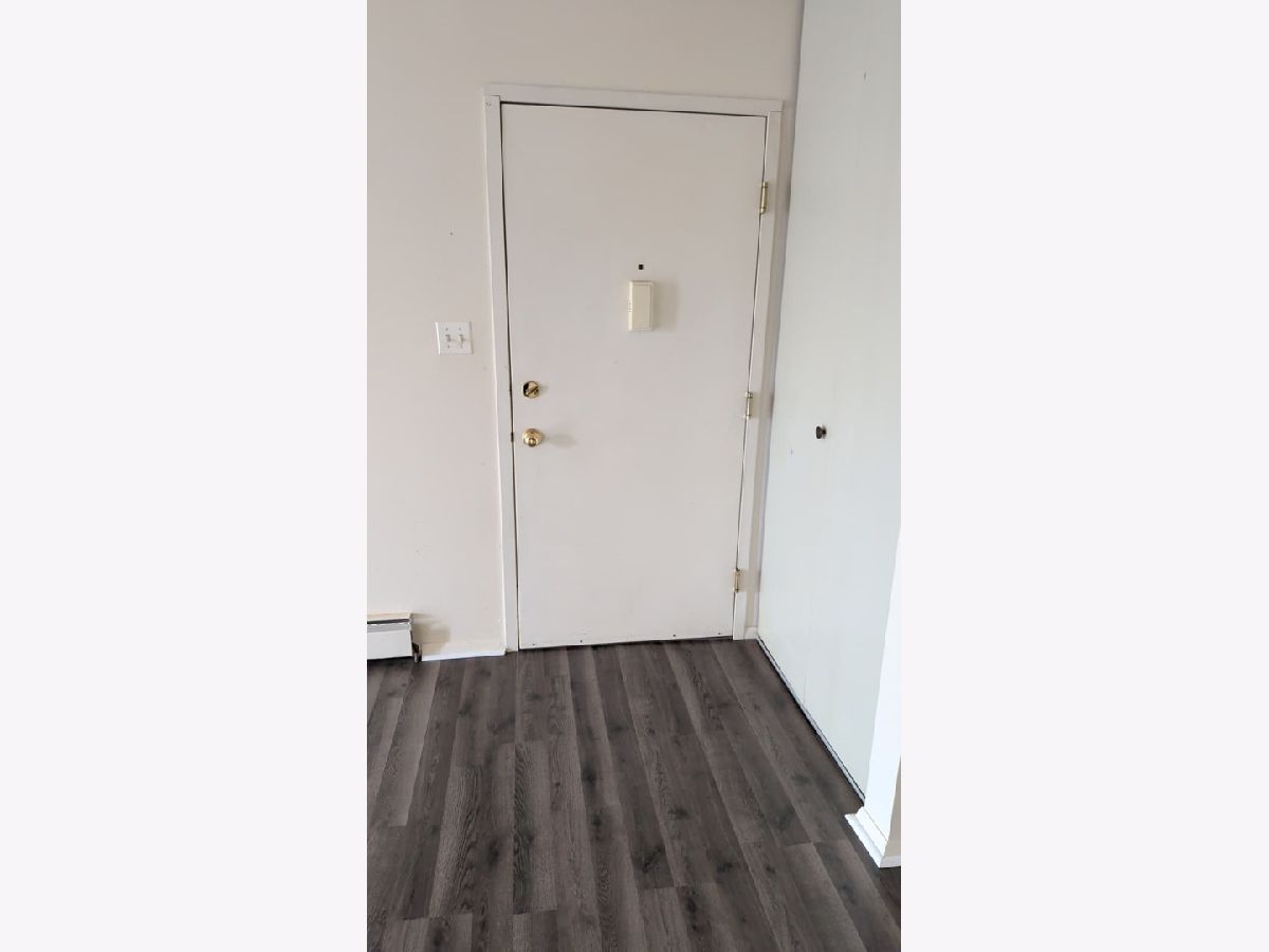 Condominiums For Sale Windhaven Palatine Illinois, 9B Dundee Quarter Drive