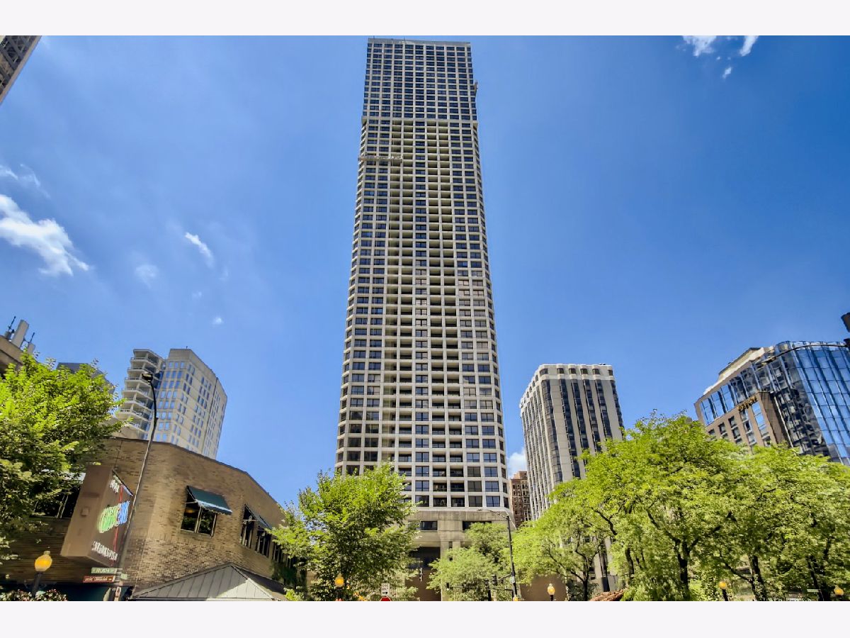  Rented Chicago Illinois, 1030 State