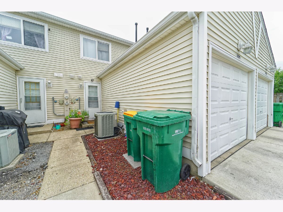 For Rent Round Lake Beach Illinois, 389 Meadow Green