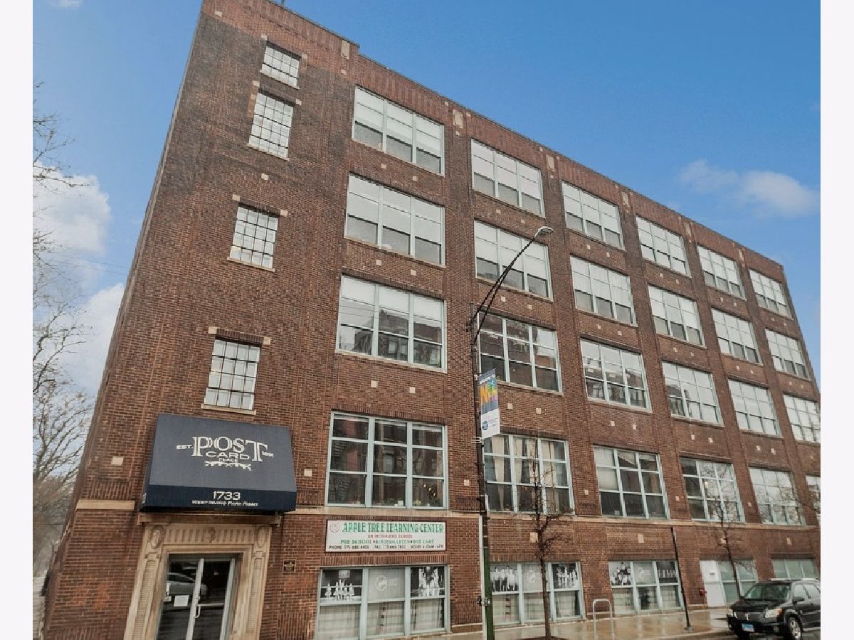 Condos & Townhomes For Rent Post Card Factory Lofts Chicago Illinois, 1733 Irving Park