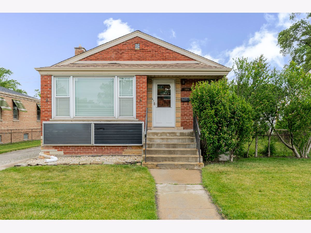  For Sale Dolton Illinois, 690 Sibley Boulevard
