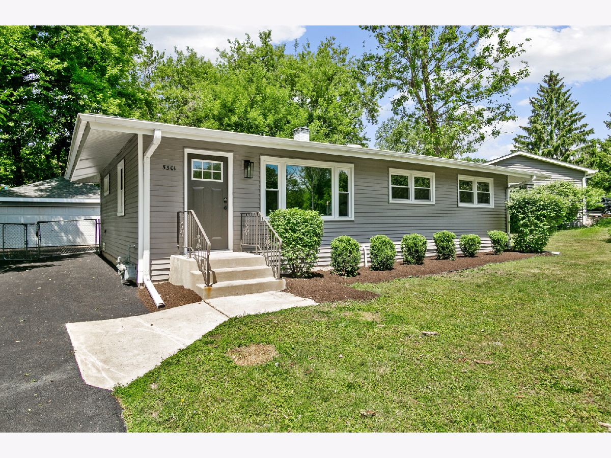  For Sale Johnsburg Illinois, 5301 Pistakee Drive