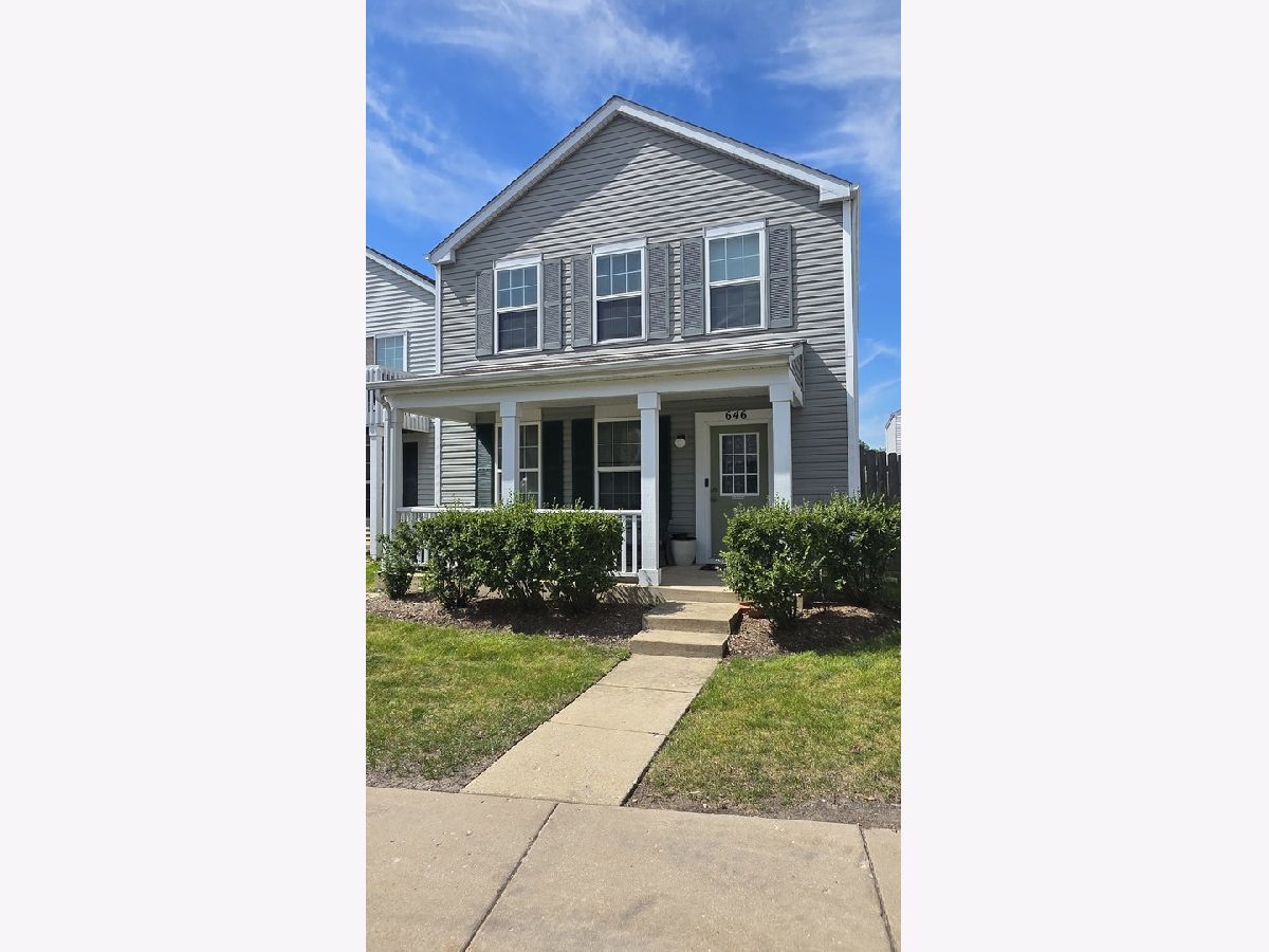 Homes & Townhomes & Condos For Sale Hometown Aurora Illinois, 646 Four Seasons Boulevard