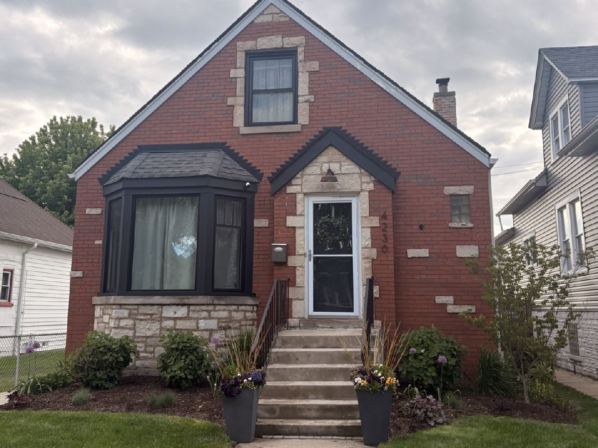 Condos & Townhomes & Homes For Sale Jefferson Court Townhomes Chicago Illinois, 4230 Moody Avenue