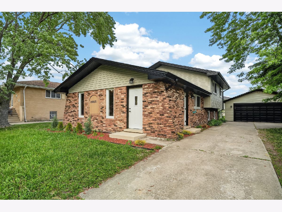  For Sale Lynwood Illinois, 20031 Terrace Avenue