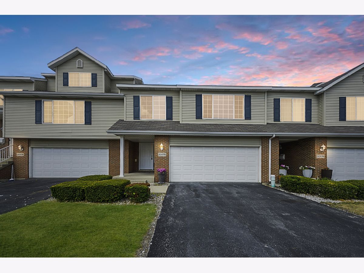  For Sale Lynwood Illinois, 20176 Ash Lane