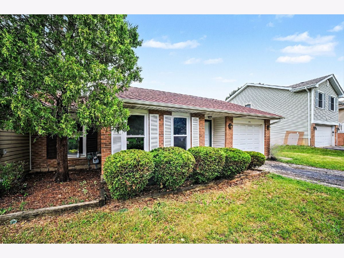  For Sale Lombard Illinois, 128 Majestic Drive