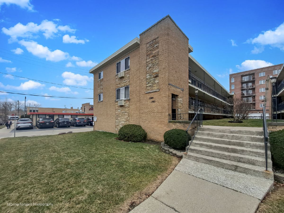  For Rent Des Plaines Illinois, 1509 Brown