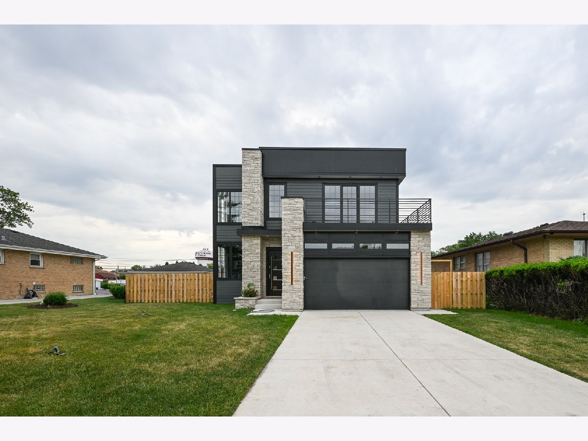  For Sale Schiller Park Illinois, 4015 Goss Avenue