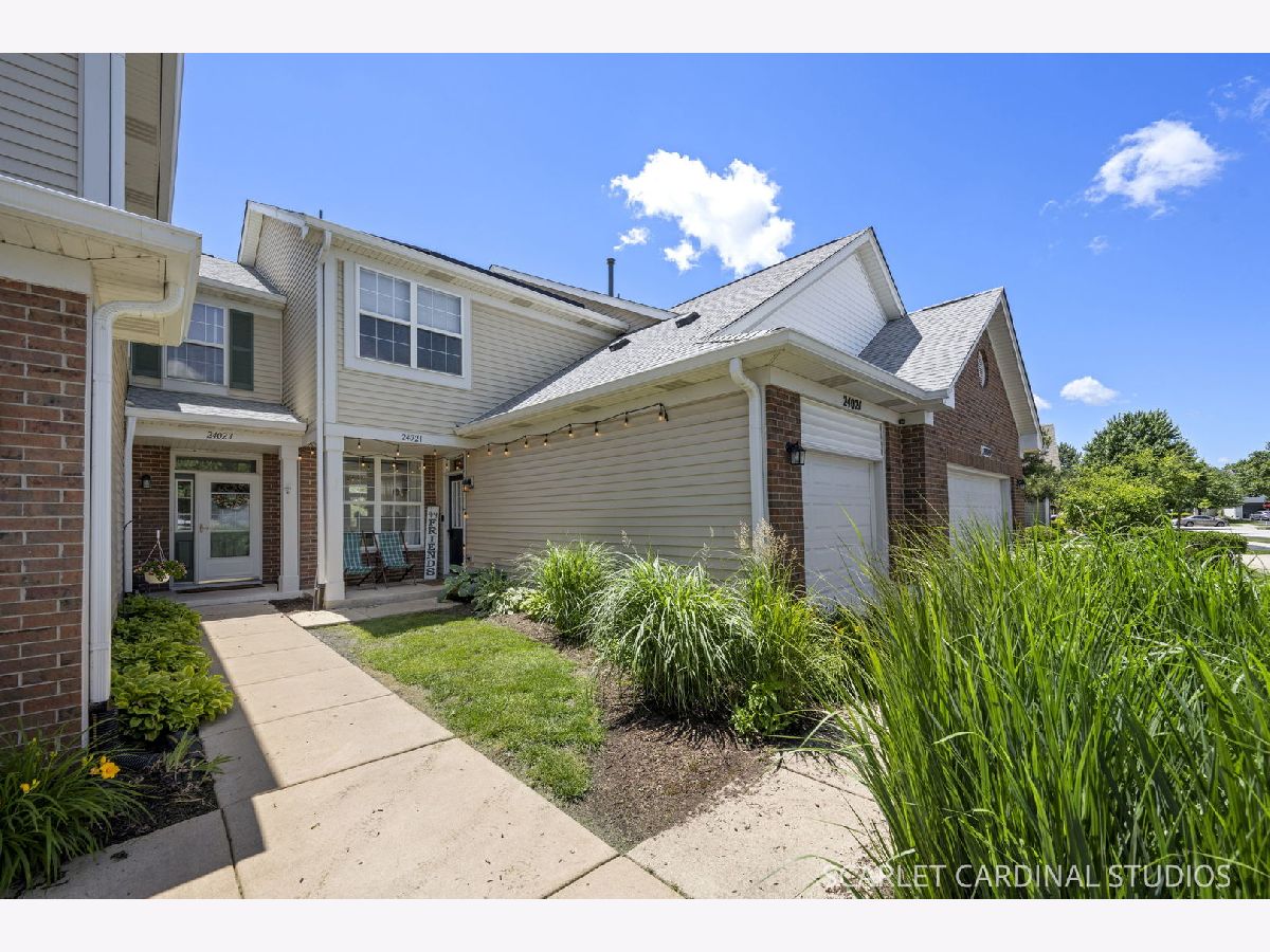  For Sale Plainfield Illinois, 24021 Pear Tree Circle