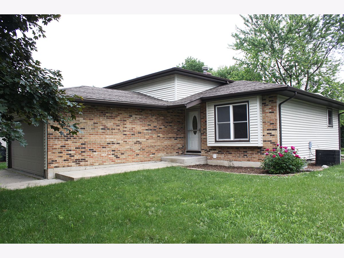  For Rent Carol Stream Illinois, 826 River