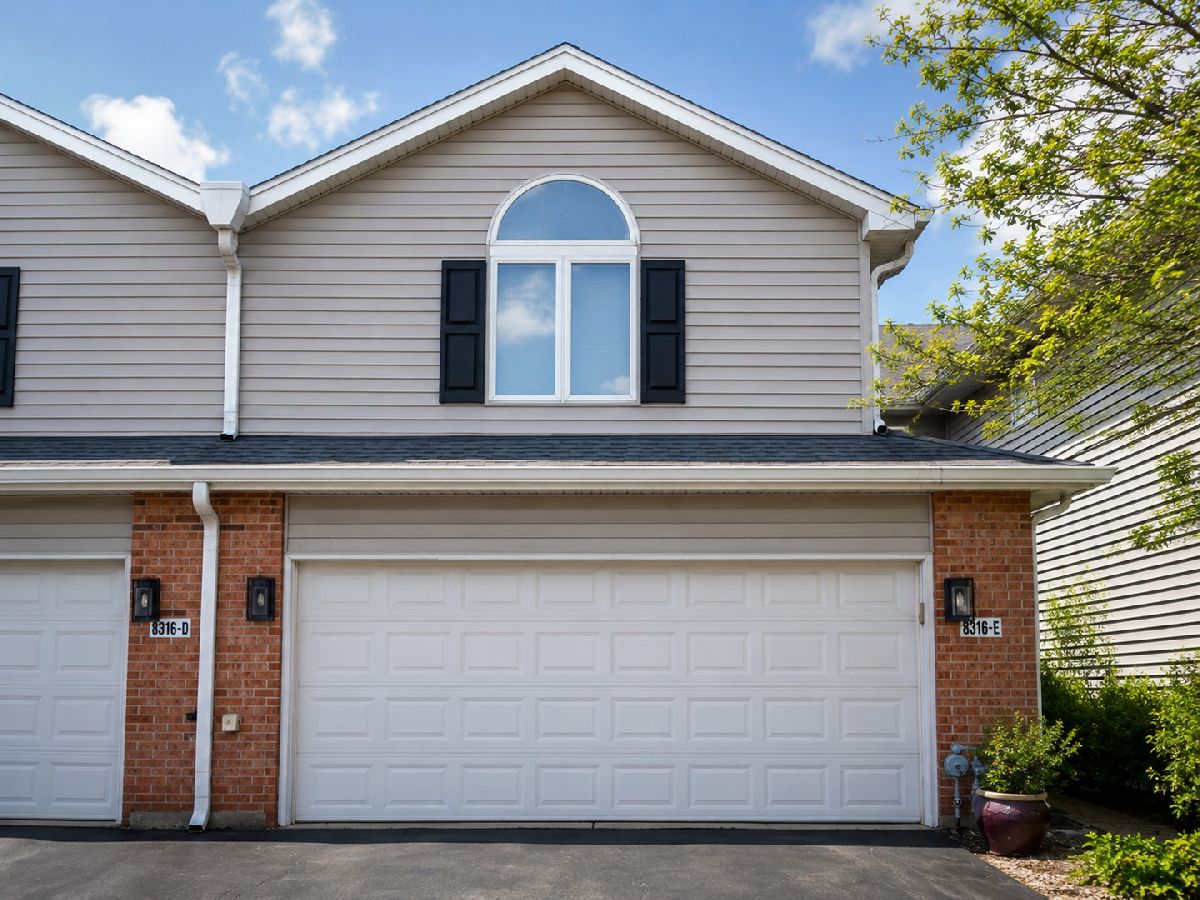  Rented Darien Illinois, 8316 Highpoint