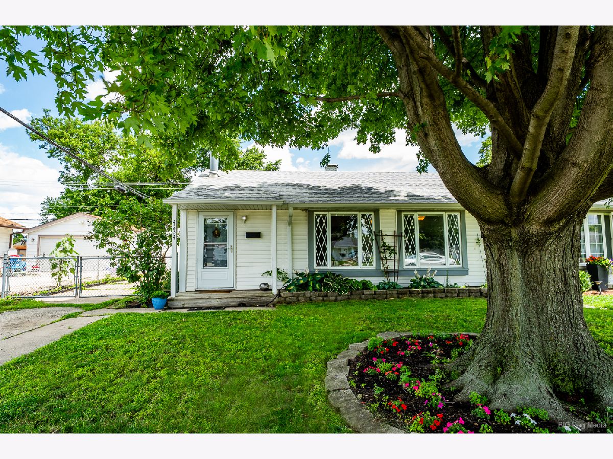  For Sale Hometown Illinois, 4234 90th Place