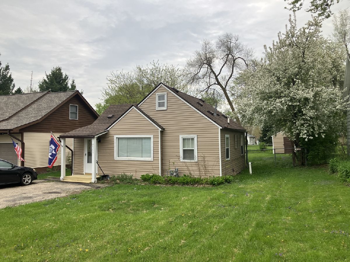 Homes For Sale Mccullom Lake Estates Mccullom Lake Illinois