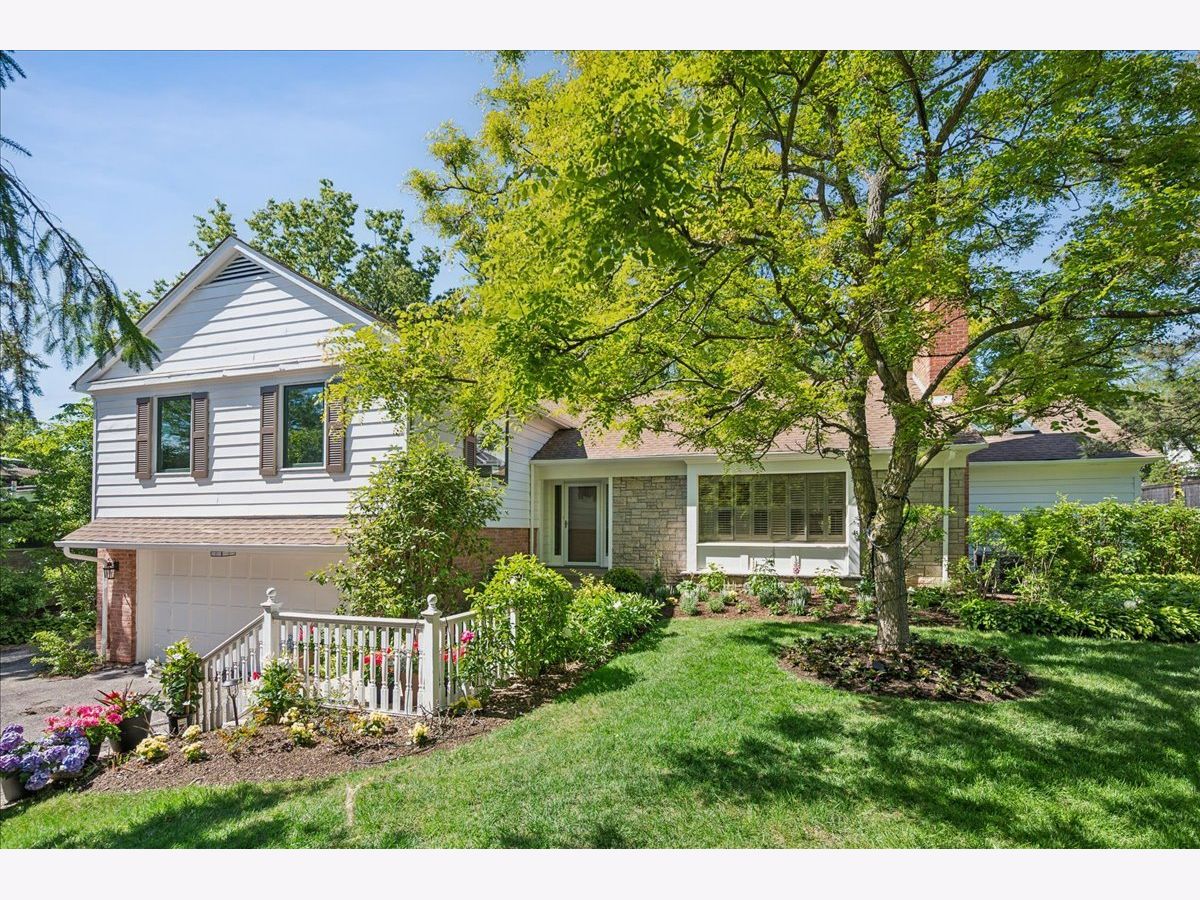 For Sale Glencoe Illinois, 541 Dundee Road