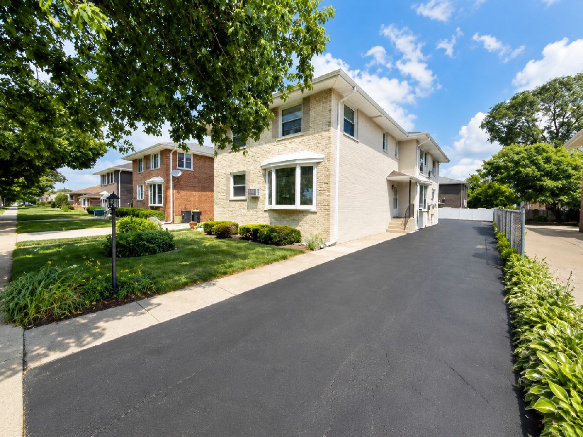  Rented Brookfield Illinois, 4425 Prairie