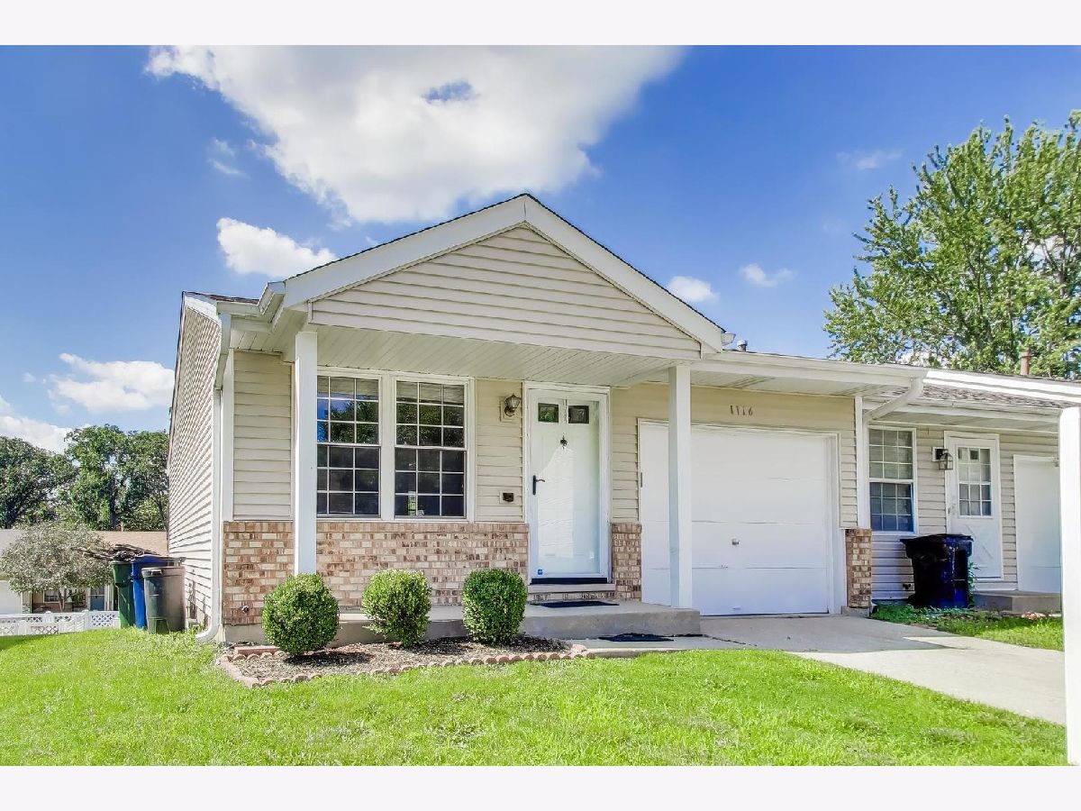 Homes & Townhomes For Sale Riverwood Algonquin Illinois, 1116 Riverwood Drive
